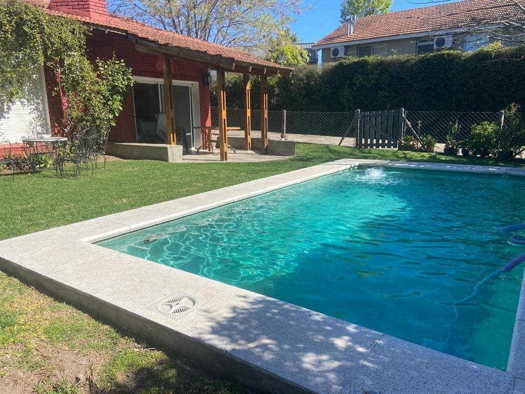 En Venta o alquiler 3 Dorm. con pileta en Los Horneros C.C. - 1