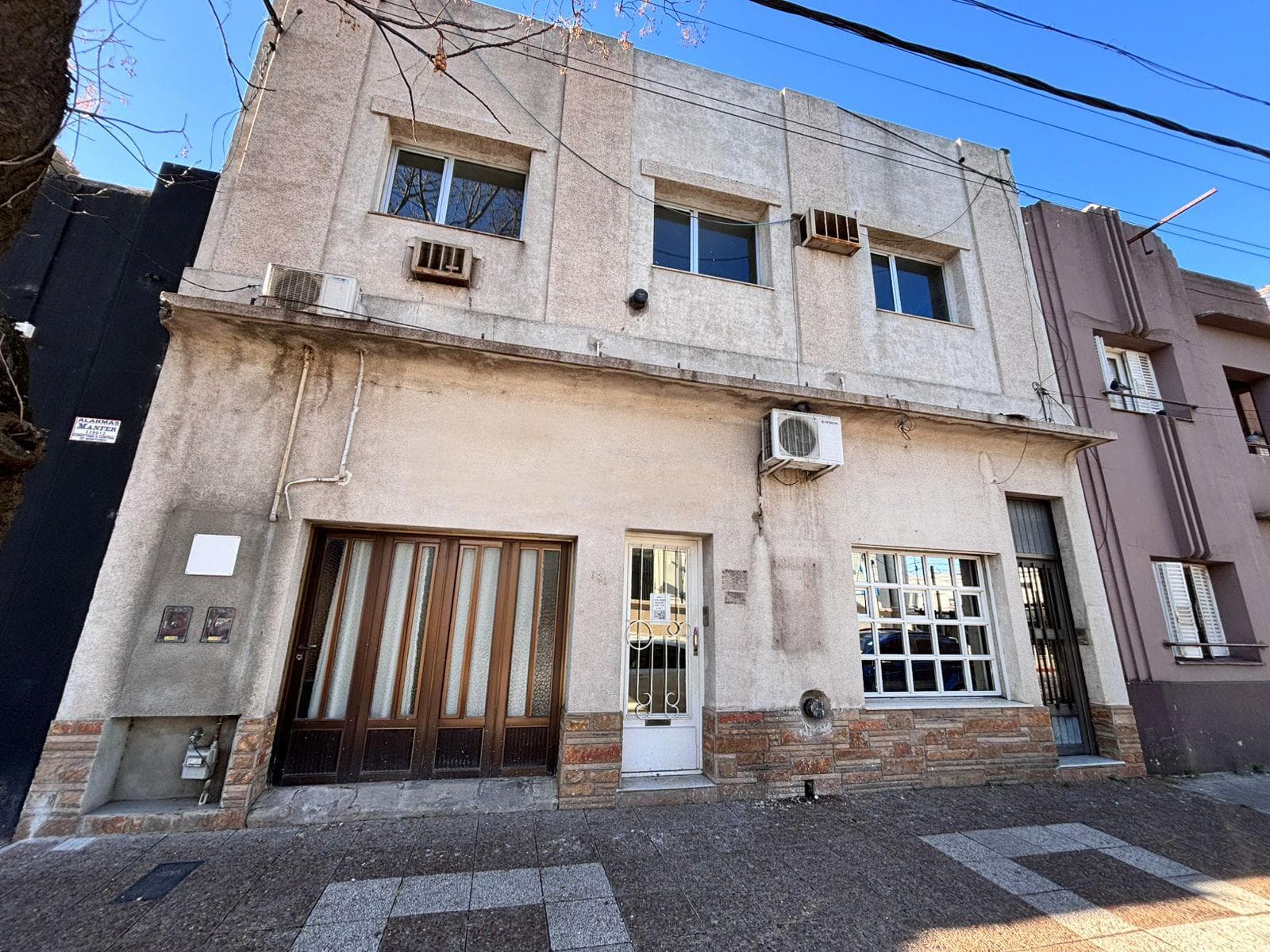 Edificio Comercial en Zona Centro - 1