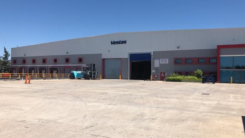 Nave Logística 11.000 m2 en Venta en Campana sobre Autovía 6 - 1