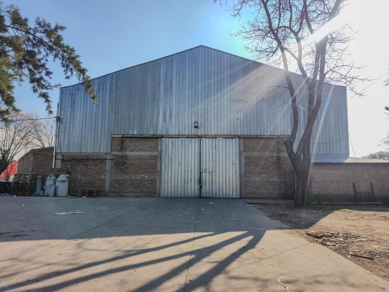 VENTA GALPÓN INDUSTRIAL 9184m² OPORTUNIDAD DE INVERSION DENTRO DEL PARQUE INDUSTRIAL DE QUILMES!! - 1