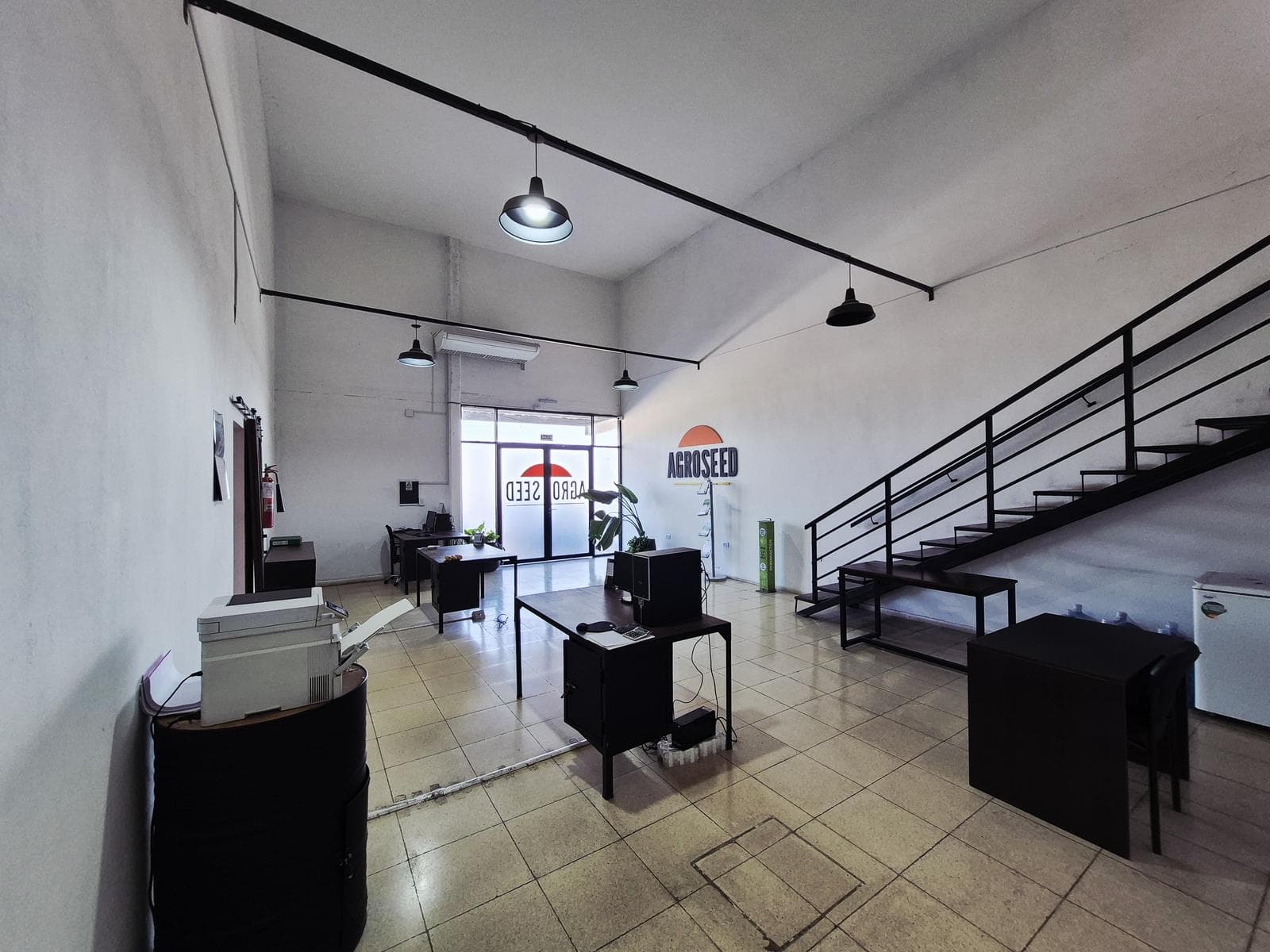 Local comercial (Parque Industrial) - 1