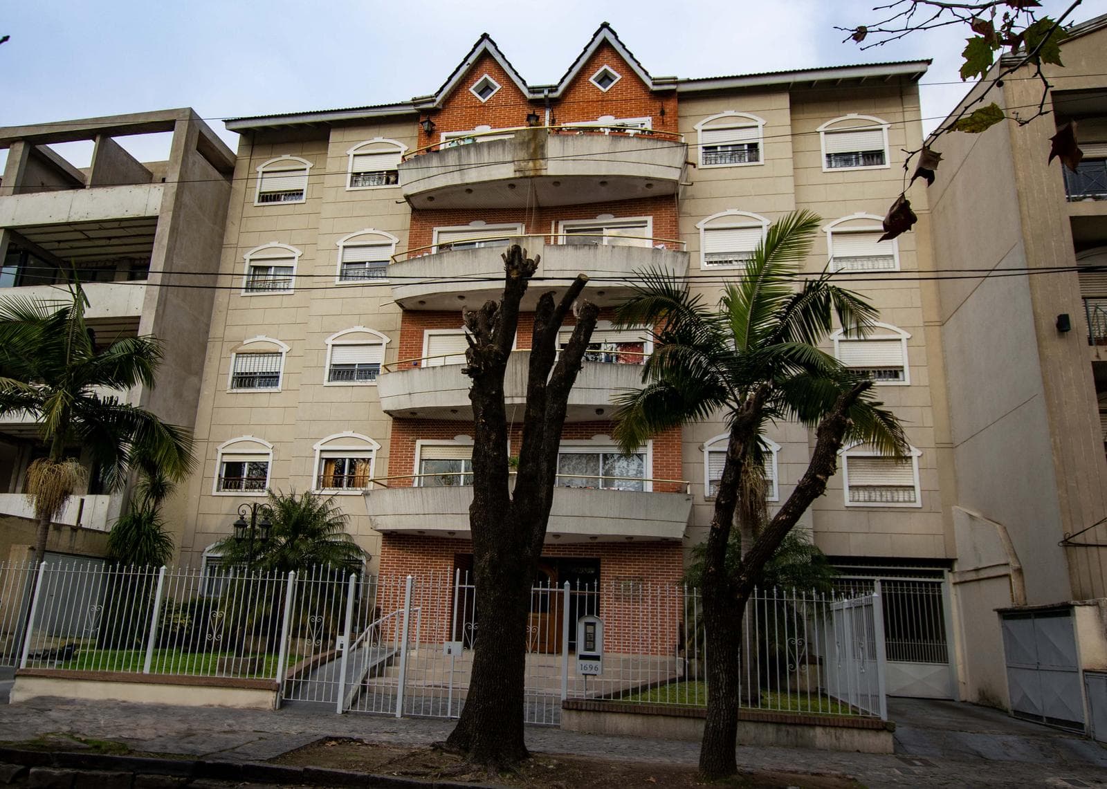 Departamento en CENTRICO 3 ambientes 2 cocheras - 1