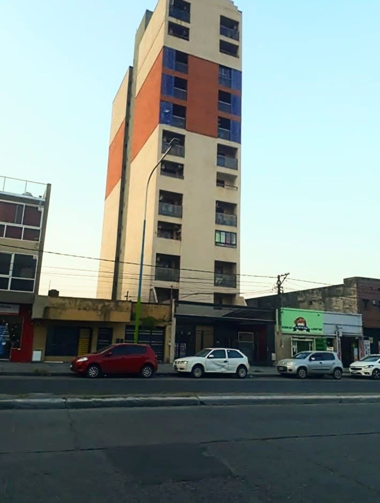 MONO AMBIENTE EN VENTA CON ESCRITURA Y BALCON - 1