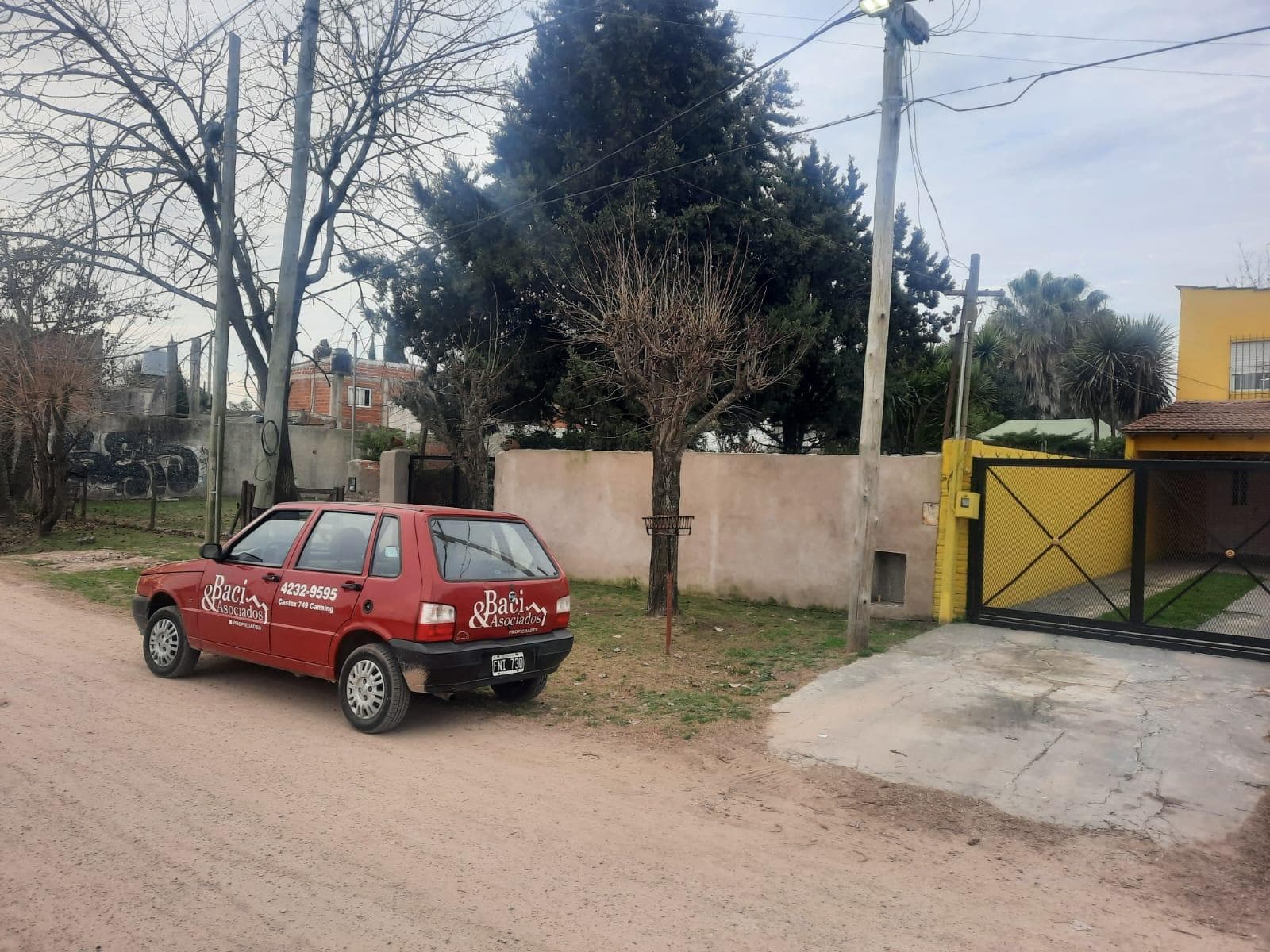 Muy buena propiedad en Ezeiza - 1