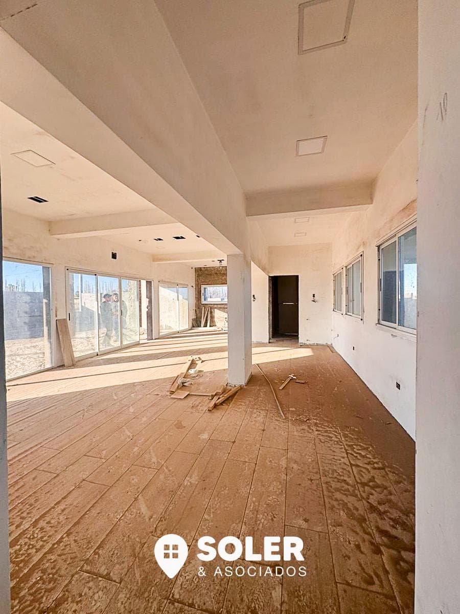 Venta Casa en Obra | Cerca Ruta 20 y Cjon Herrera | Santa Lucia | 881 m² - 1