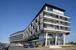 Oficina de 44 m2 cubiertos, en alquiler en Puerta Norte, Nordelta - 1