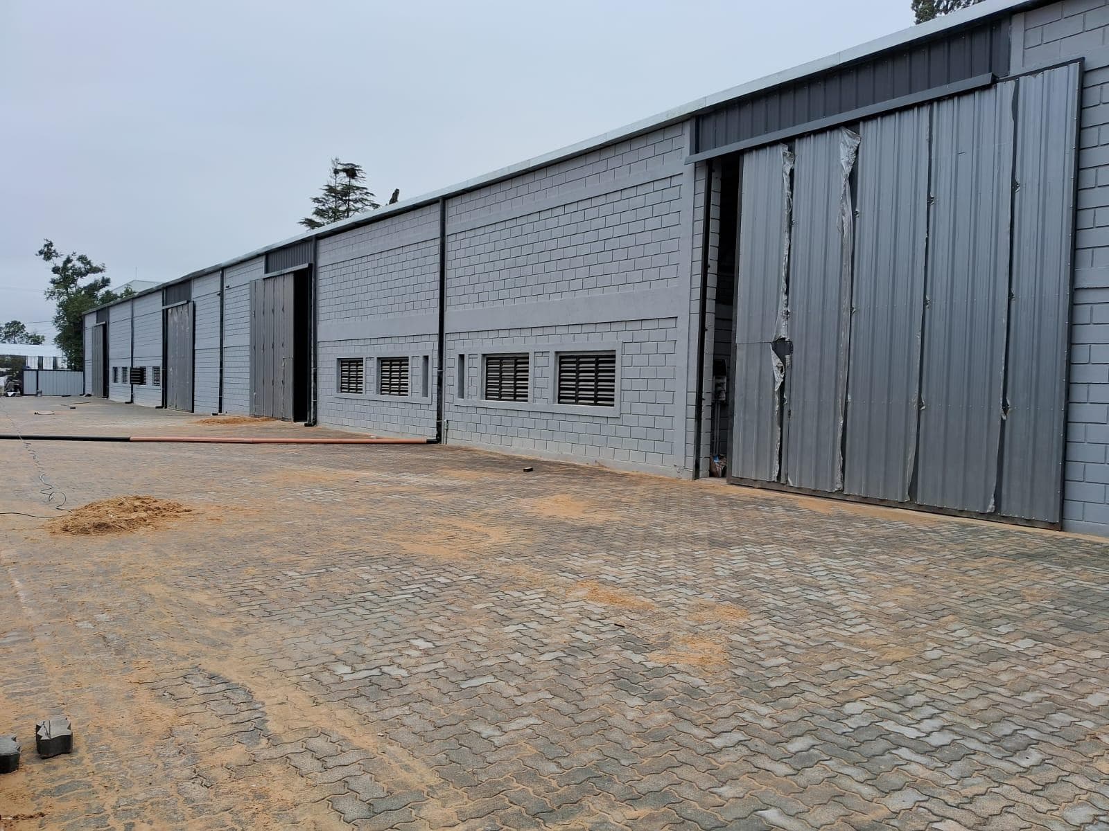 Galpón en Venta en los Los Boulevares. 300 m2 - 1