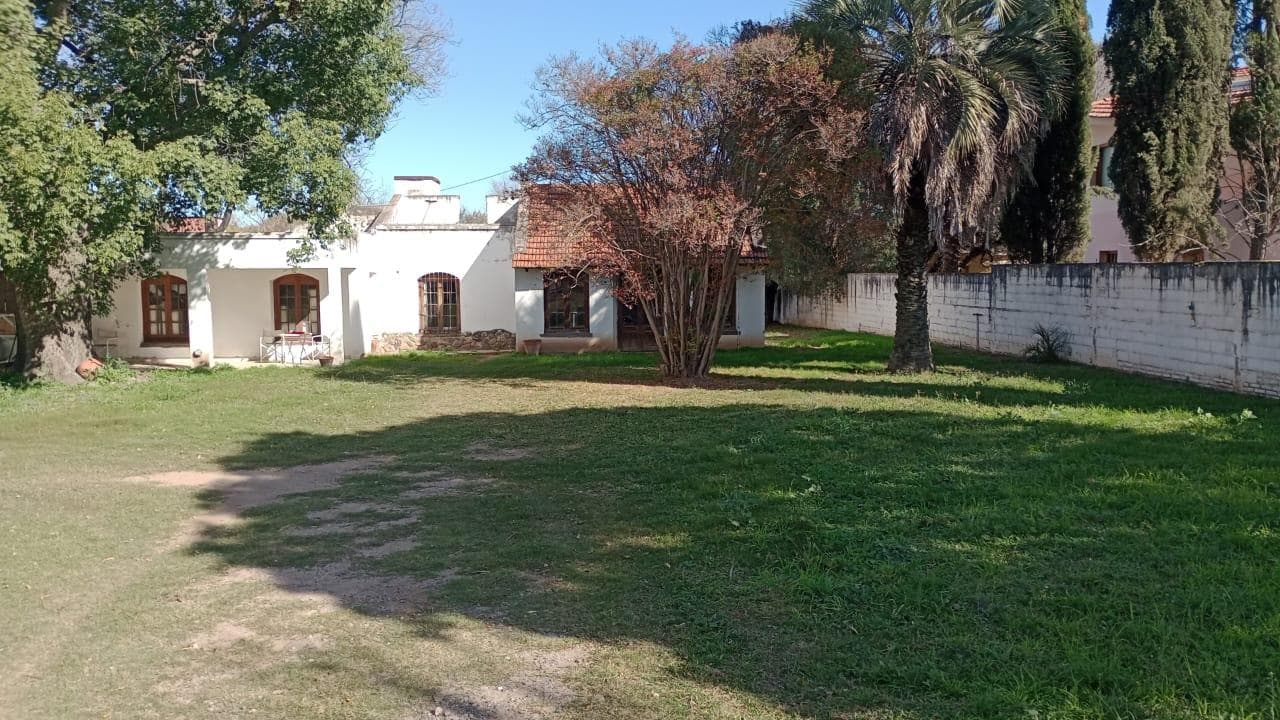 VENTA | Oportunidad Única: Amplio Terreno en Villa Belgrano - 1