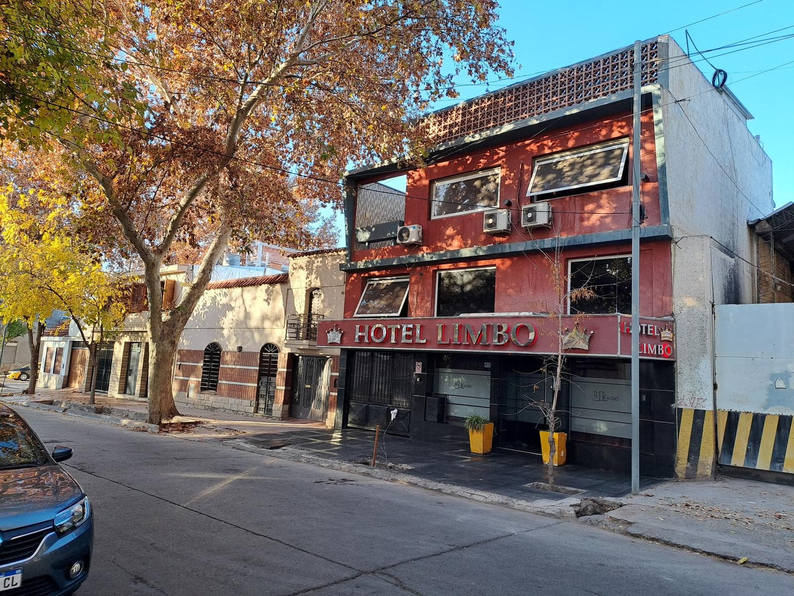 Hotel en Venta - 12 habitaciones - 4° seccion EN FUNCIONAMIENTO - 1