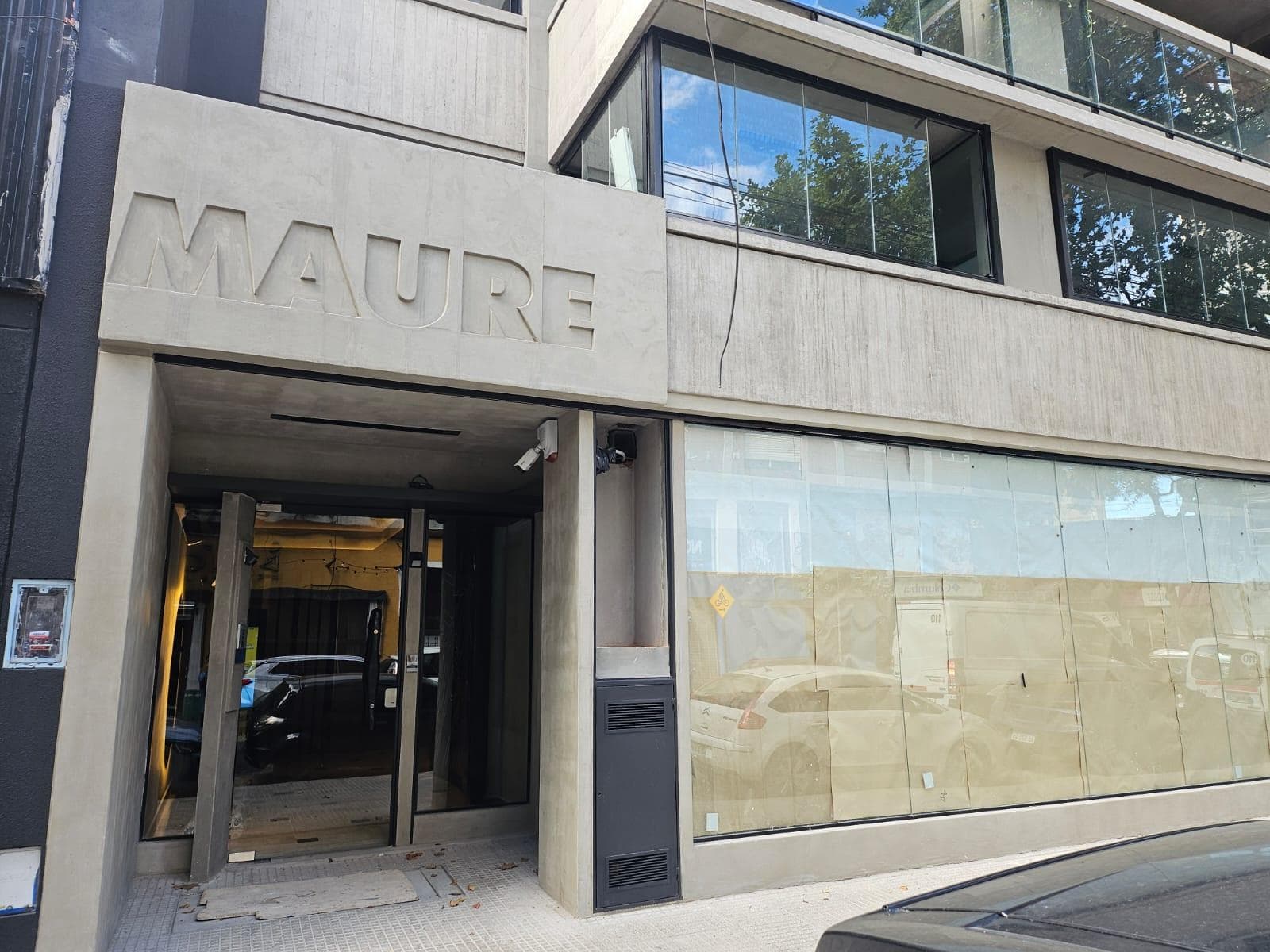 VENTA COCHERA EN CHACARITA MAURE 4070 - 1