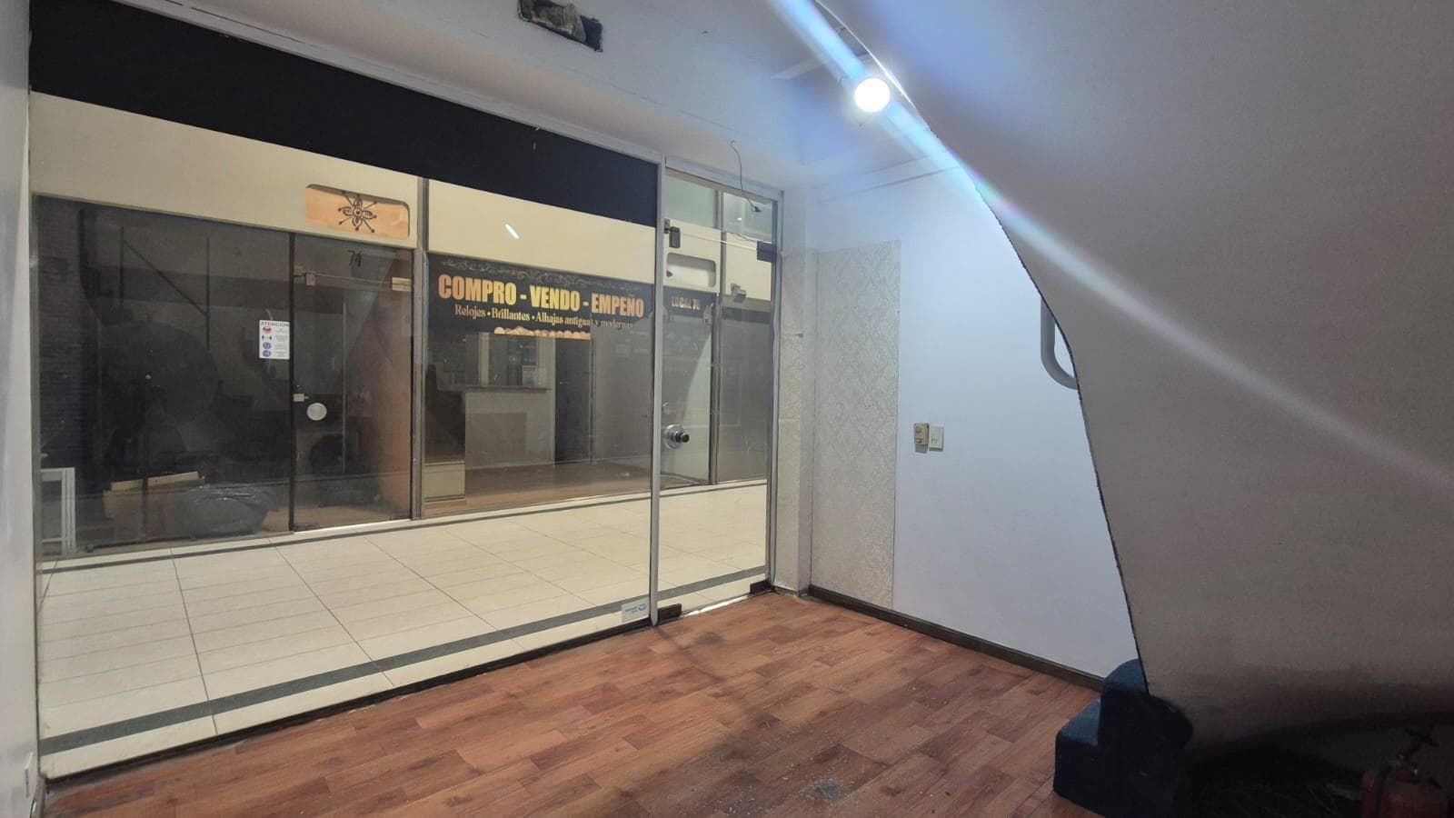 Local Galeria del Sol Planta Baja Retiro - 1