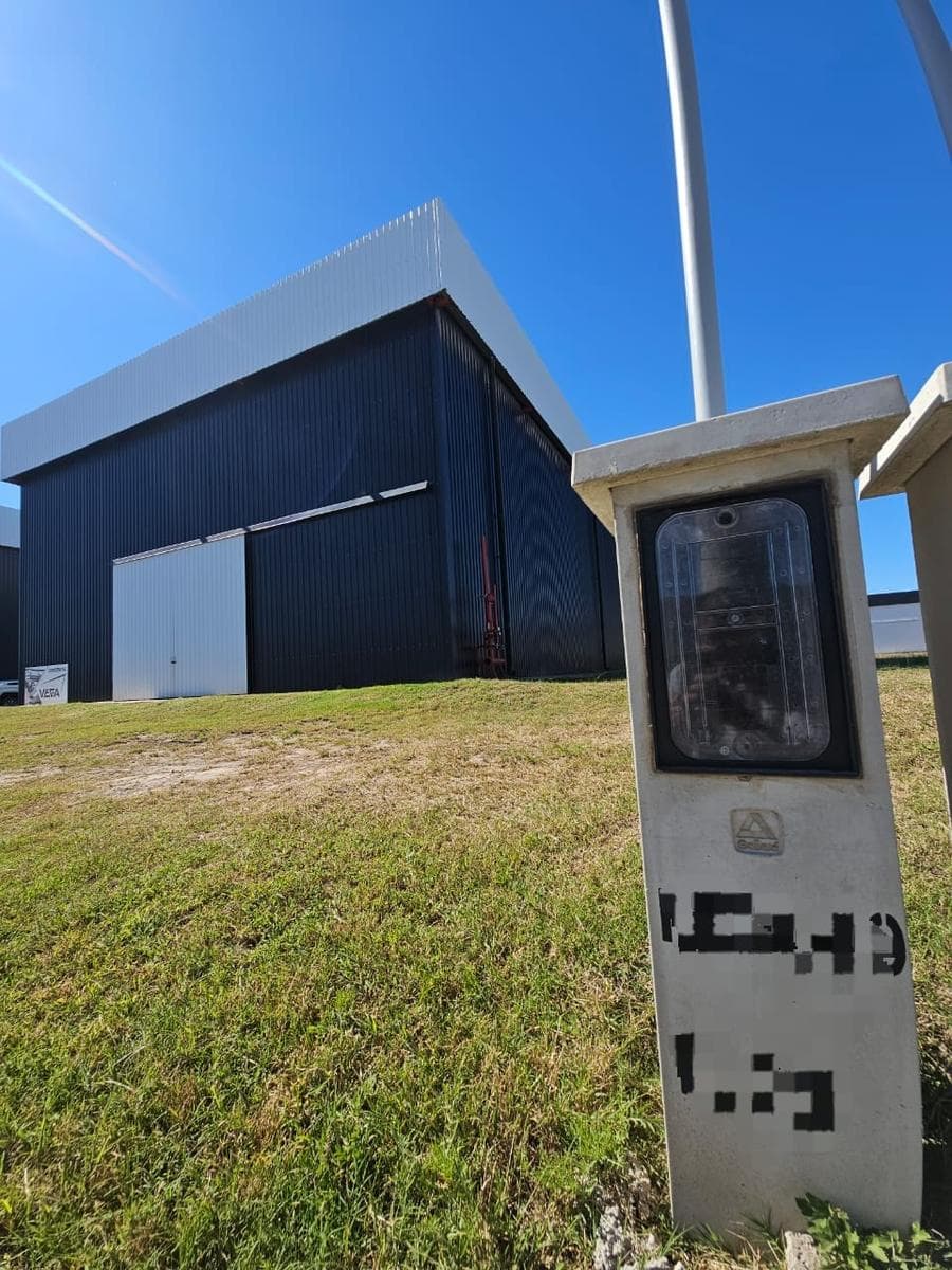 NAVE YA LISTA EN POLO 52 - 1