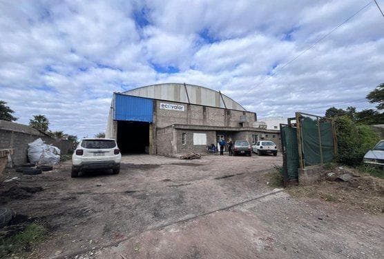 Gran Galpón en terreno de 5000 mts Los Boulevares - 1