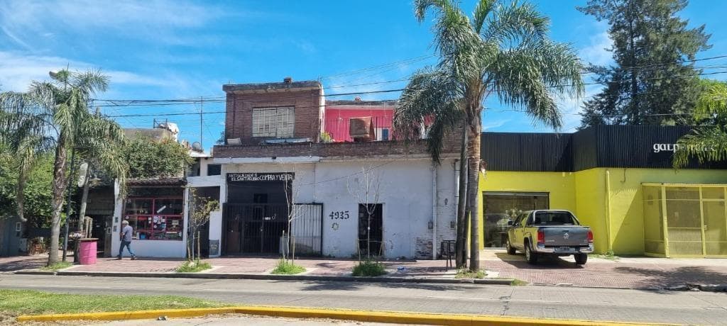 Deposito con terreno propio - 1