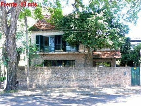 Ideal para familia numerosa, a nueva, (ver fotos), los ambientes son grandes, espaciosos, comodos y - 1