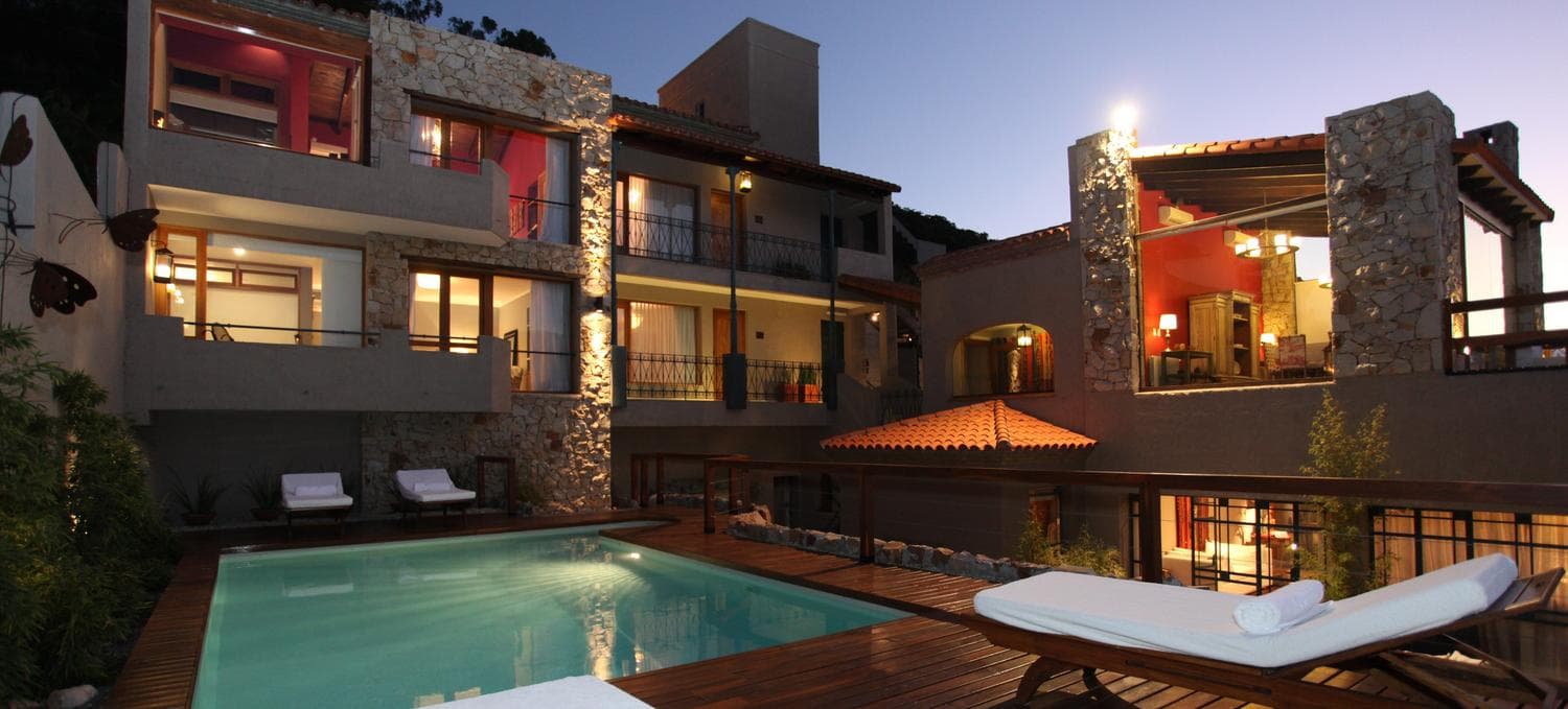 Hotel Boutique en venta en Tres Cerritos, Salta, en funcionamiento, fondo de comercio, 10 hab - 1