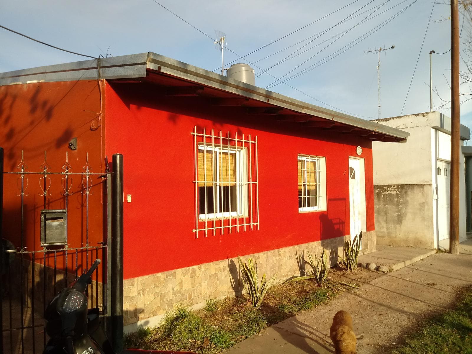 Casa en PH, al frente - 1