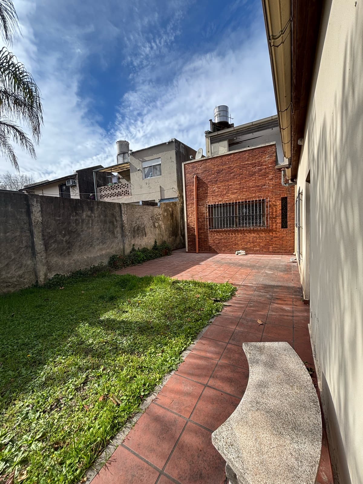 Venta Casa 4 amb Jardin Garage con 290 mt Lote en Victoria / Beccar - 1