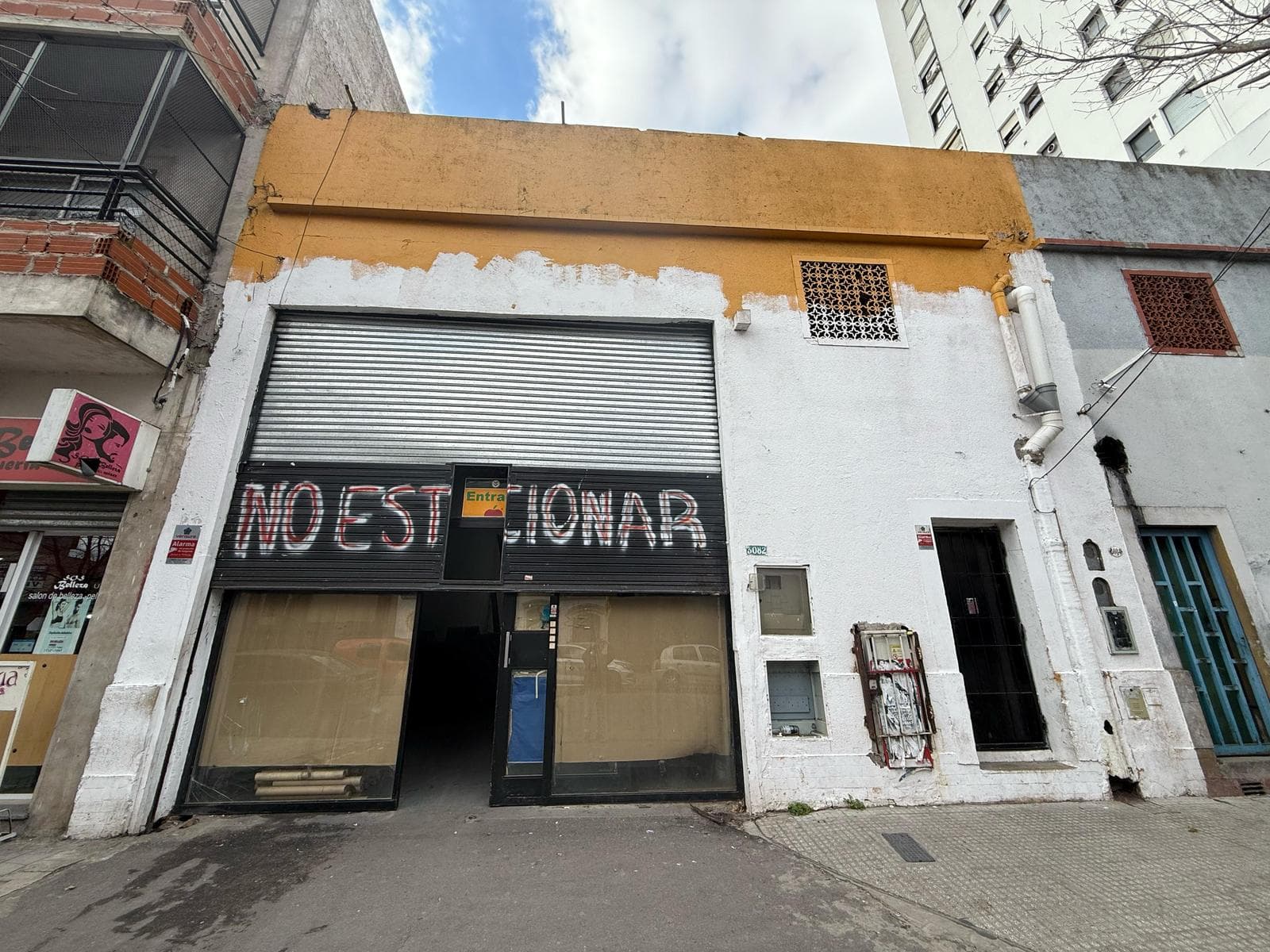 Galpón de 480m2 + 85m2 de Altillo. Excelente Ubicación. Muy buen estado - 1