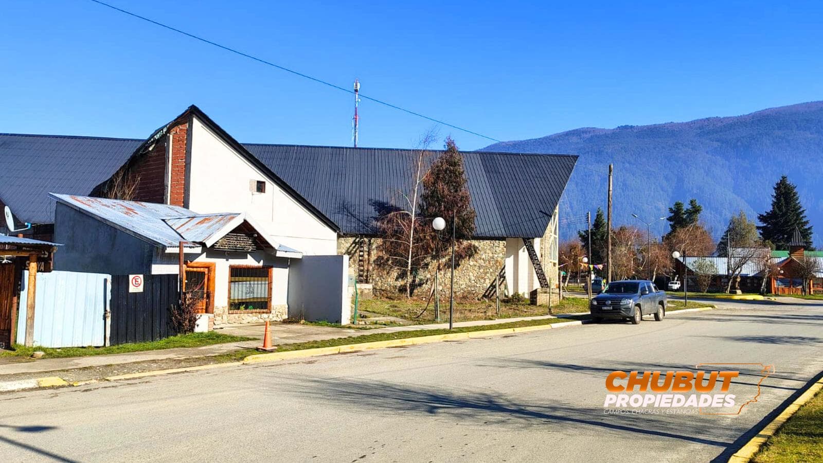 Local comercial en Av 2 de Abril LAGO PUELO - 1