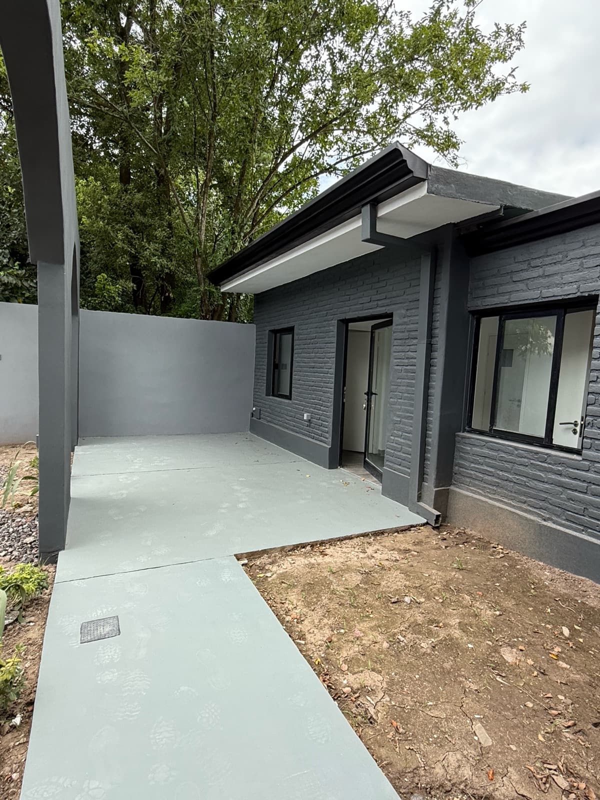 Casa pen alquiler comercial. ideal cafetería, centro médico - 1