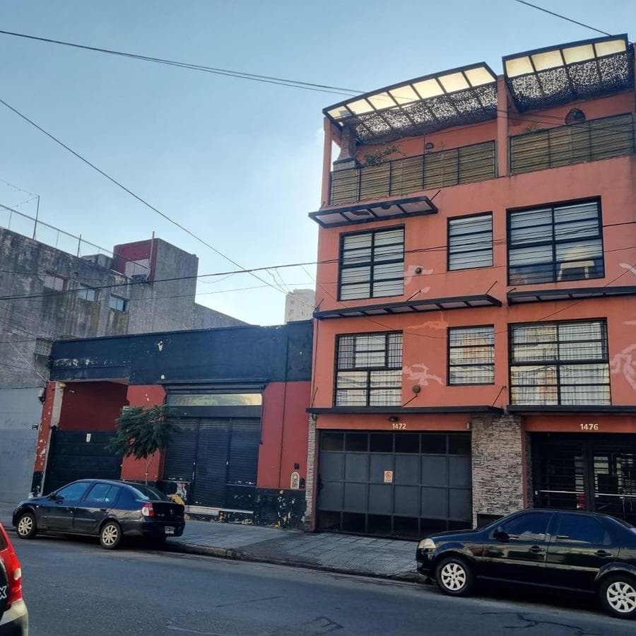 Venta de Galpón en Parque Chacabuco - 1