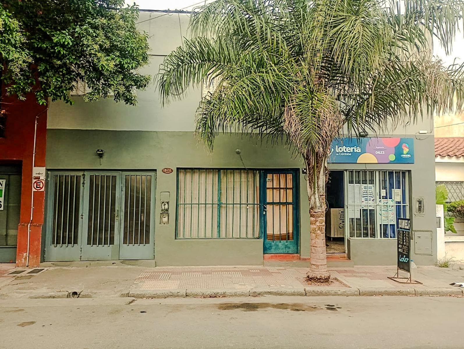 Inversión Total: Galpón + 4 Unidades en barrio San Martín - 1