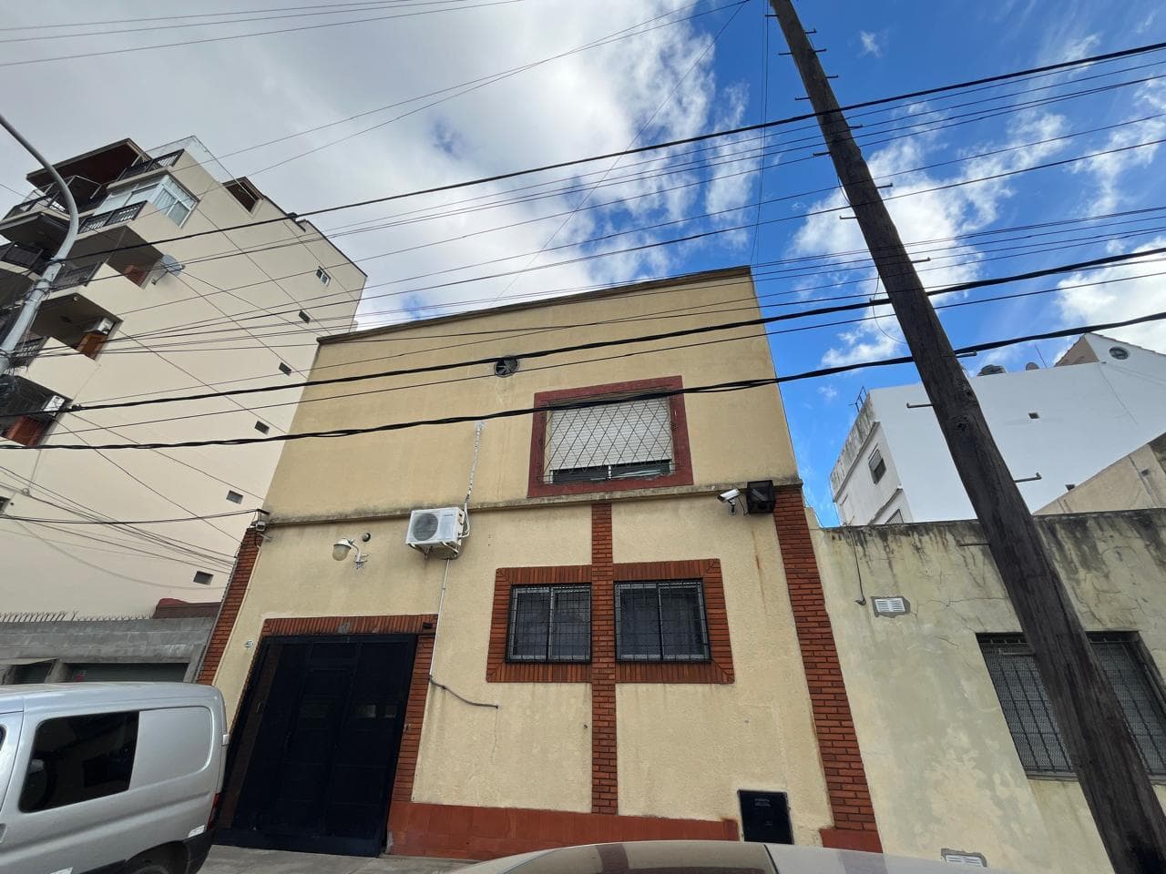 Depósito / local en venta en wilde - 1