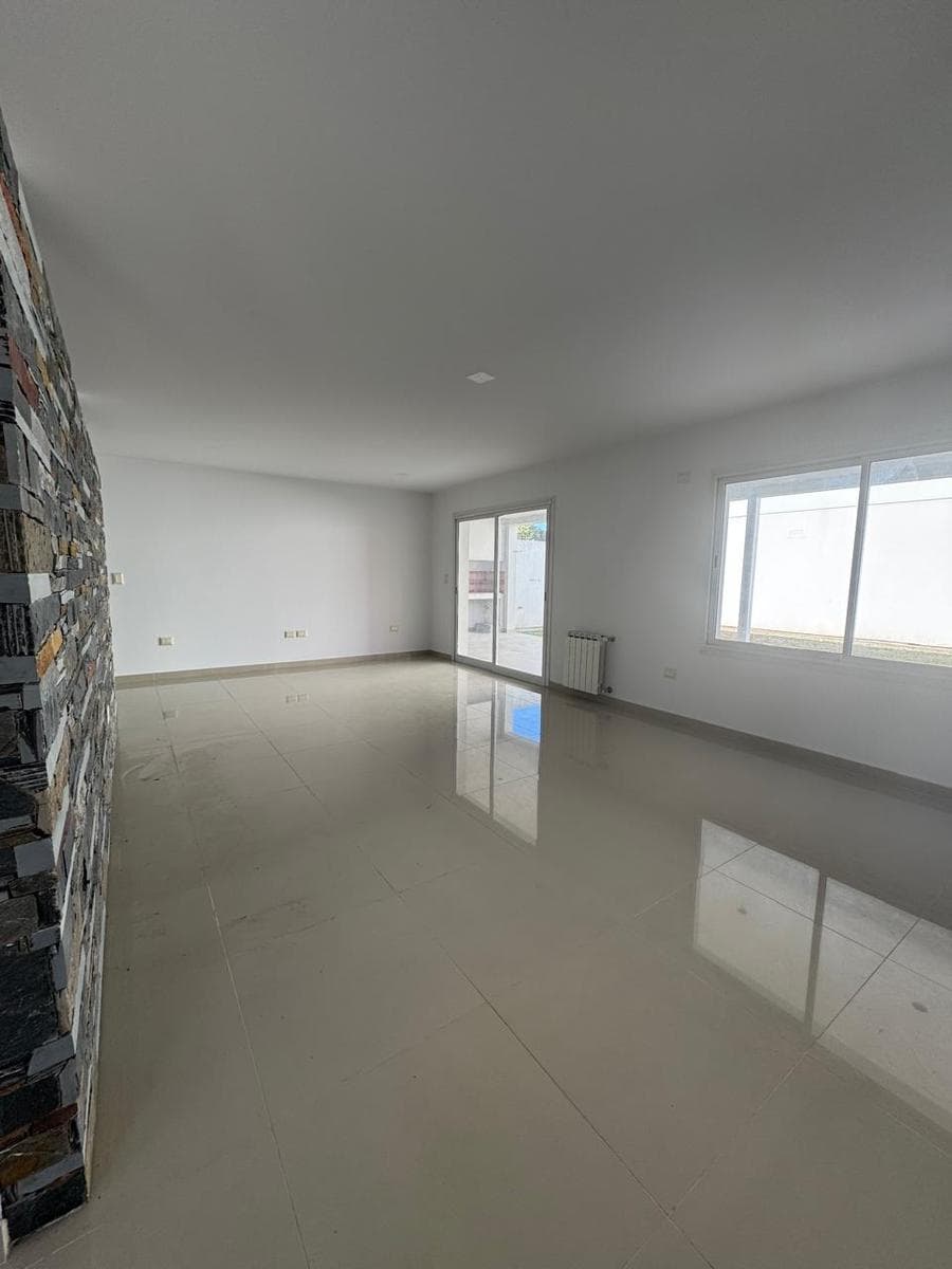 Venta de duplex de 3 dormitorios en Housing La Escondida - 1