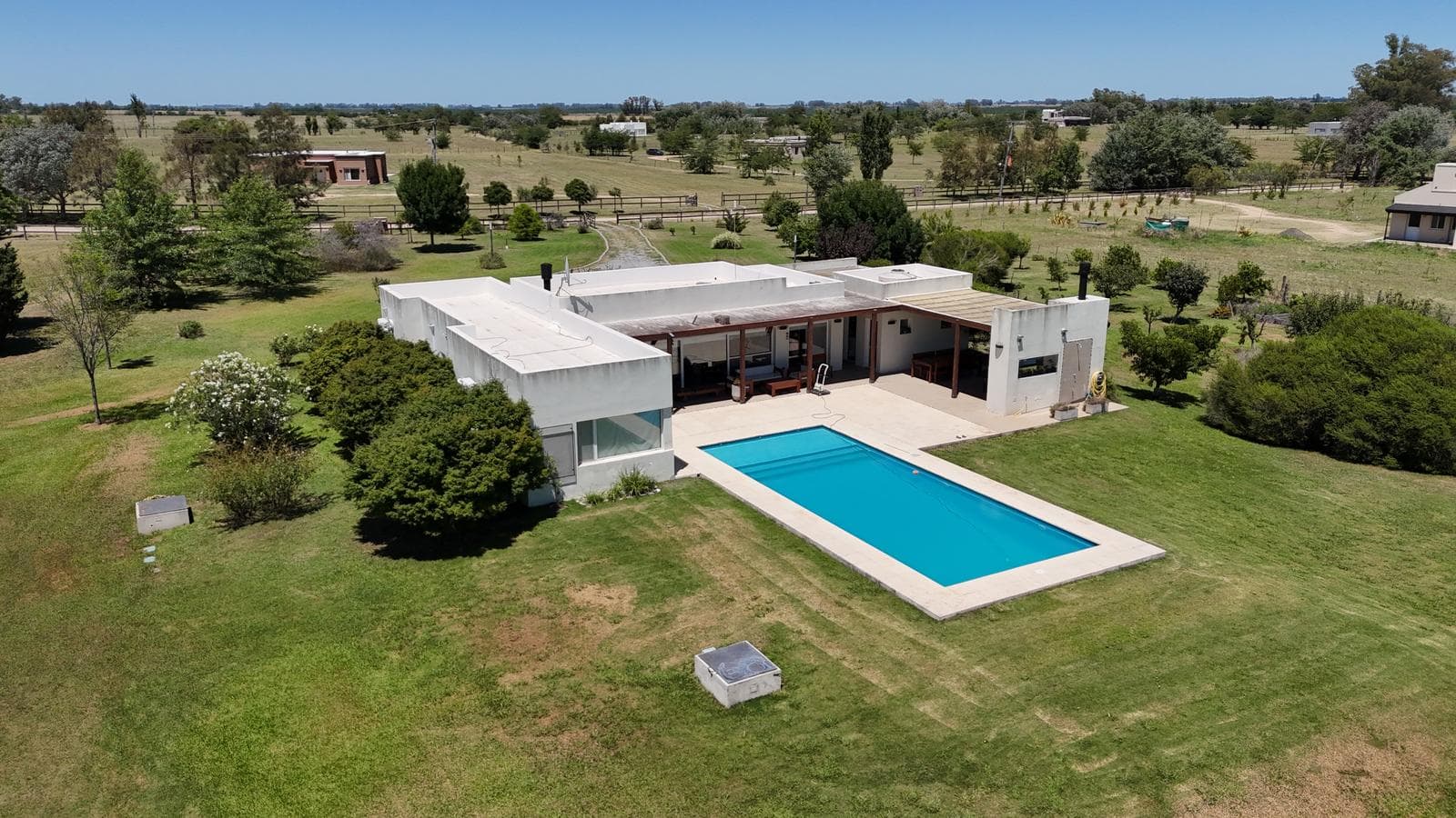 Propiedad sobre 1,5 Has. en Chacras de Olivia - Lima - Zarate - 1