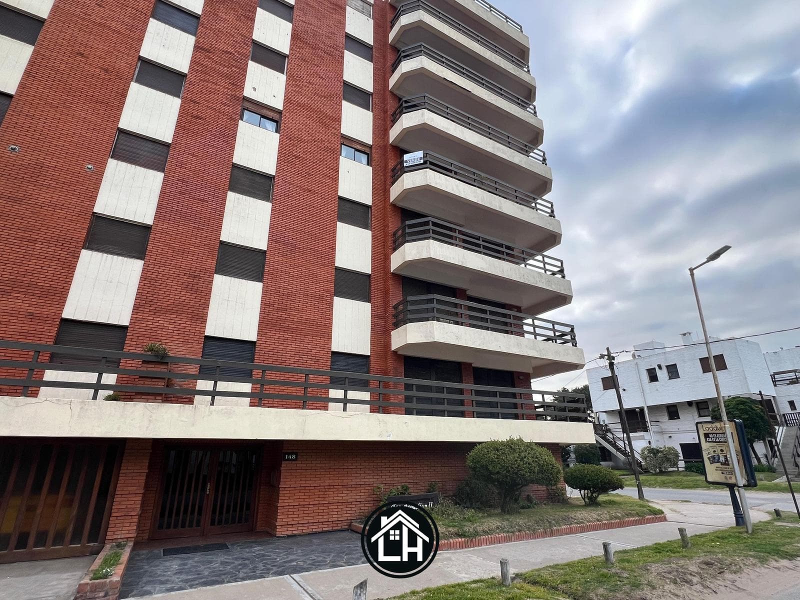 Departamento 2 ambientes en alquiler anual Pinamar - 1