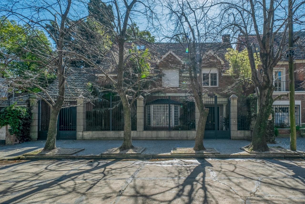 Casa en venta, en Acassuso, 4 dormitorios. - 1