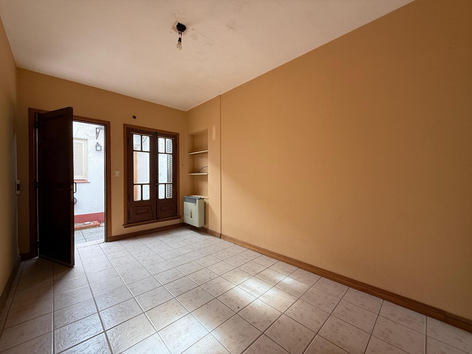 Departamento en alquiler 3 ambientes en planta baja en lujan centro alsina 1344 - 1