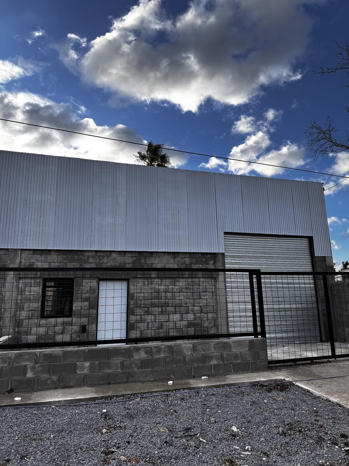 Galpón en Pilar - 1