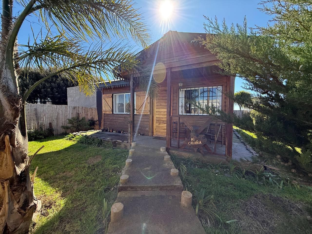 Hermosa propiedad en venta con deposito Mar de Cobo - 1
