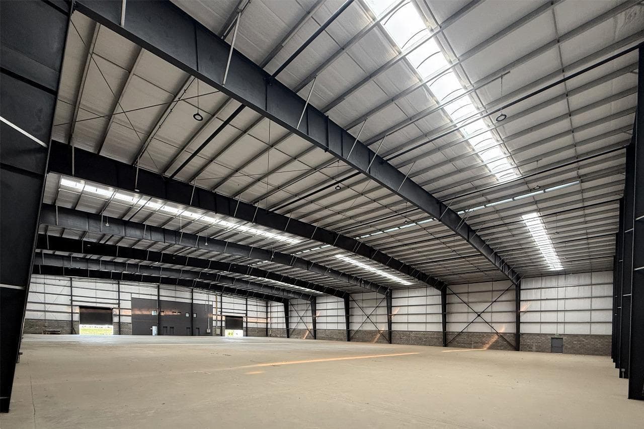 Alquiler Nave Industrial - 3500 Mts a estrenar 200 metros de oficina. PLAZA INDUSTRIAL ESCOBAR - 1