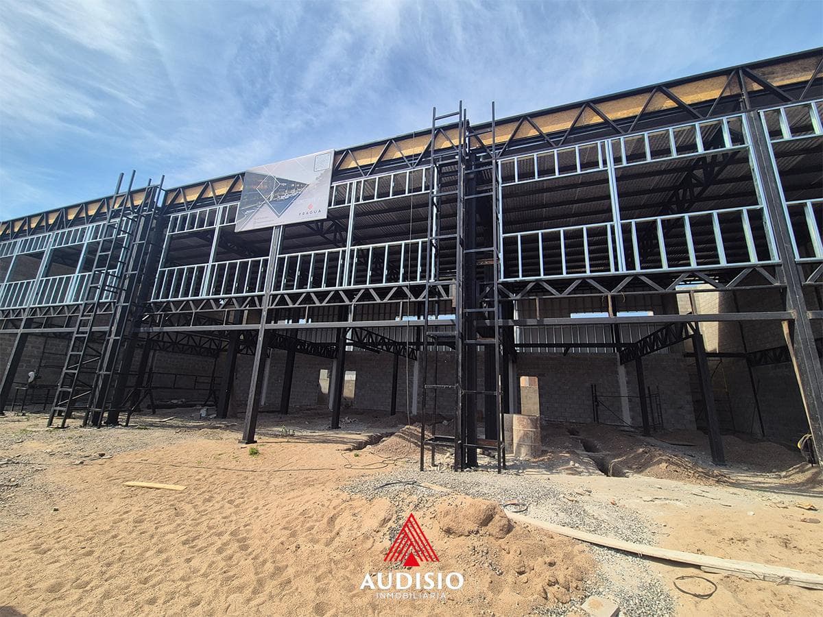 Manantiales I - Locales en Venta - 1