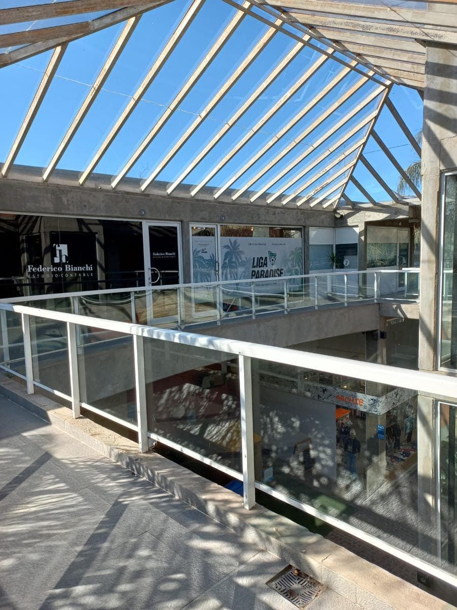 Oficina en Funes - 1