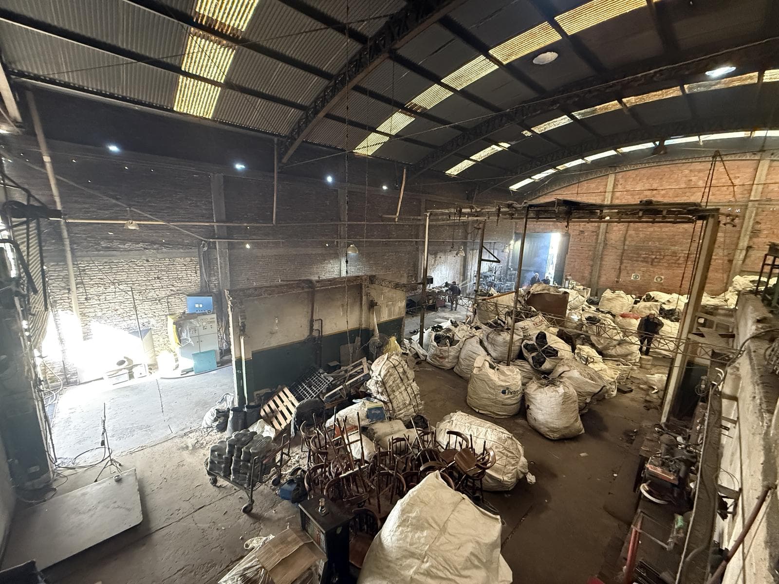 Galpón en Loma Hermosa - 1