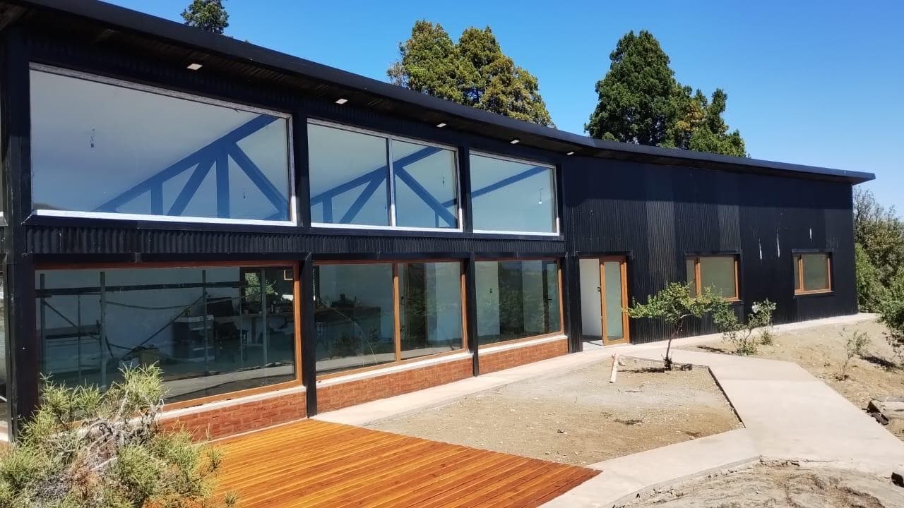 Casa de dos habitaciones en Los Peñascos, Lago Pelegrini, Cholila (EZ-38) - 1
