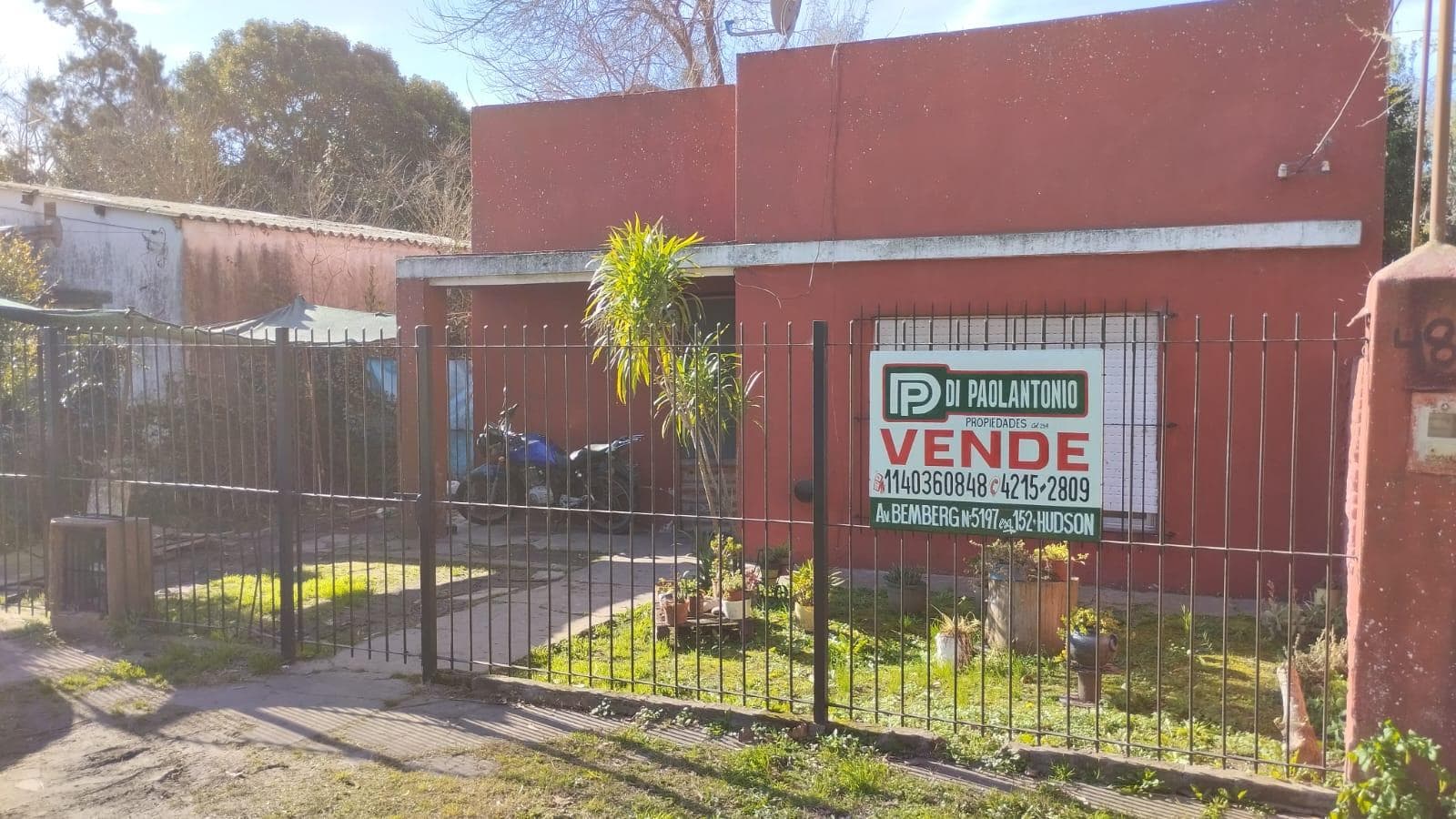 CASA Y TERRENO, PLATANOS - 1