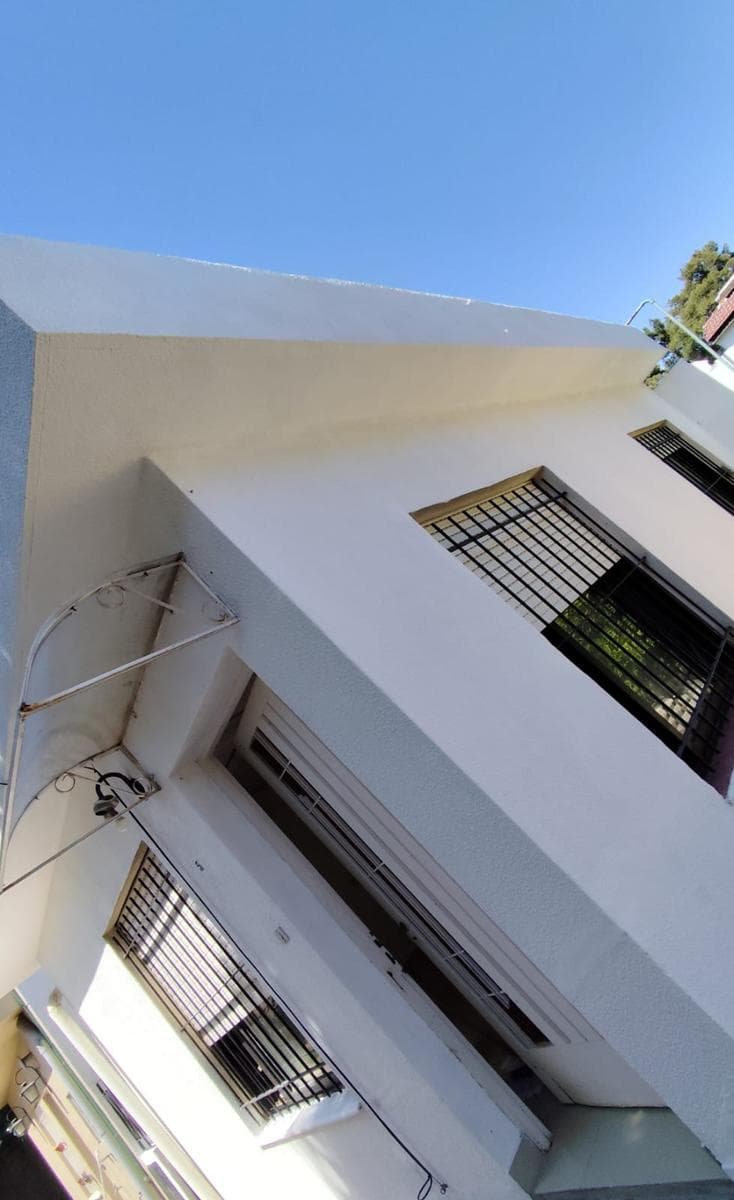 PH EN VENTA EN ITUZAINGO NORTE, ESCRITURA, APTO CREDITO, ENTRADA DE AUTO Y PATIO - 2