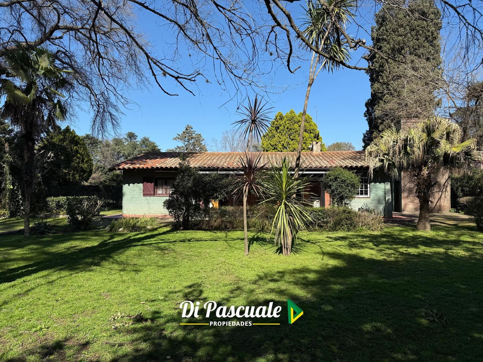 VENTA Casa Quinta con Jardín de Invierno - La Reja Sur - 1