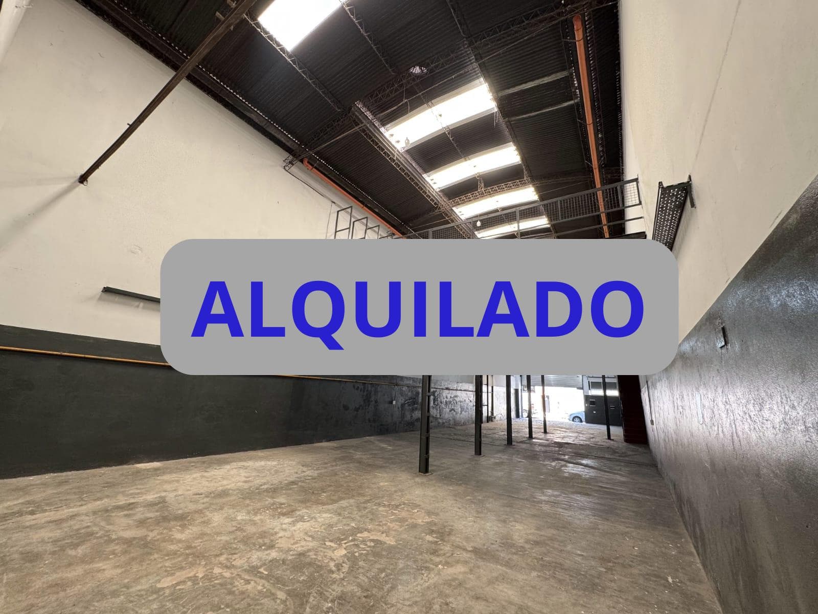 Galpón en Villa Lynch - 1