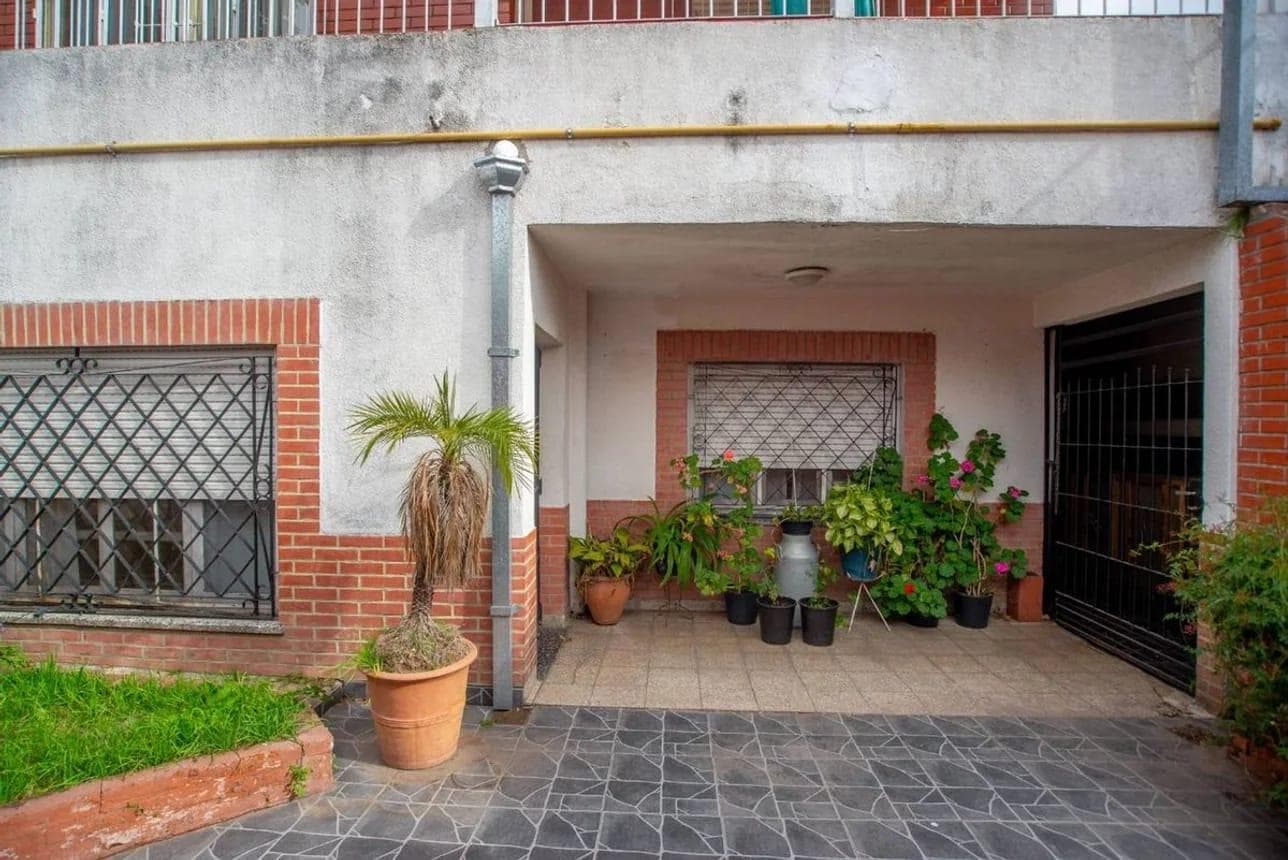 VENTA PH DE 3 AMBIENTES EN VILLA ADELINA - 1