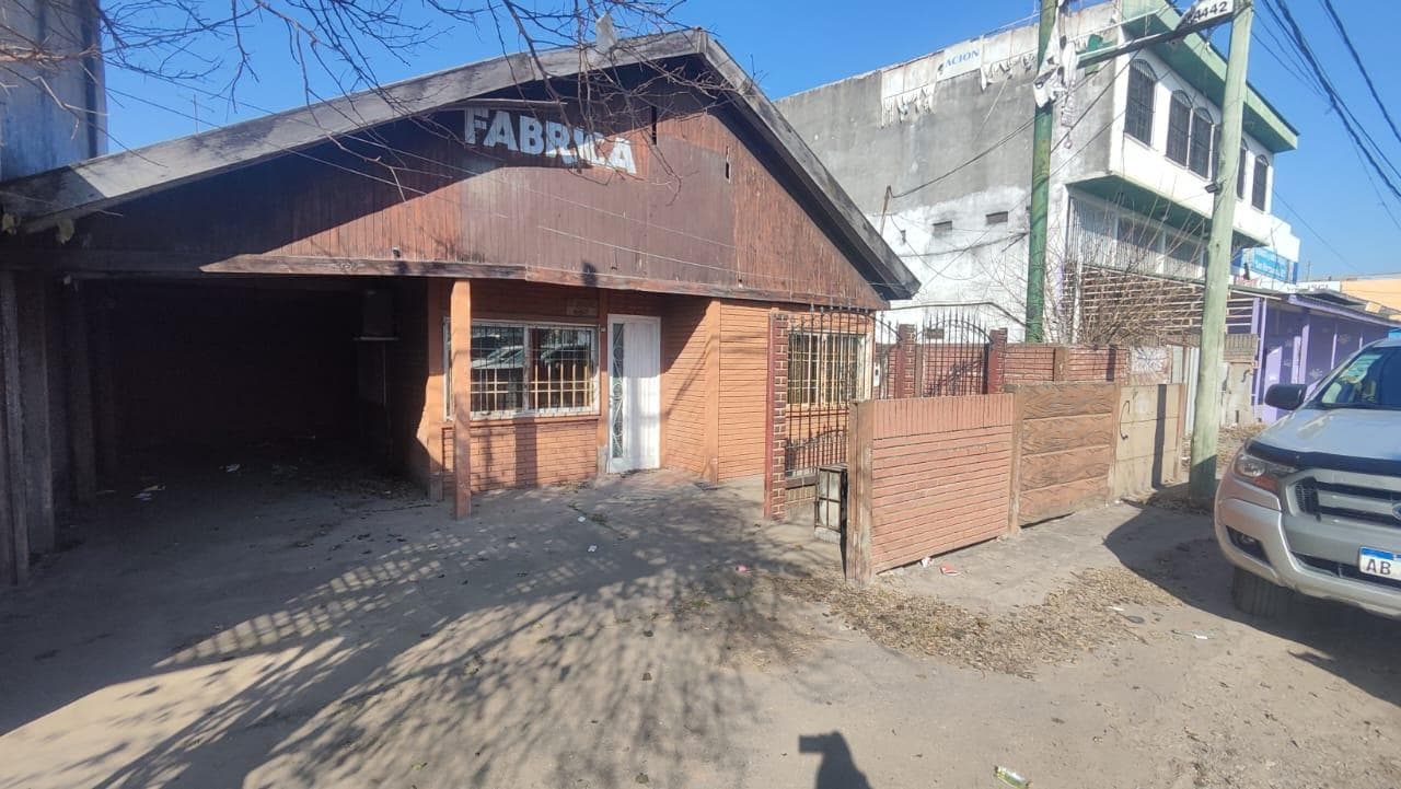 Alquiler de local/fabrica/galpon Comercial en Ezeiza - 1
