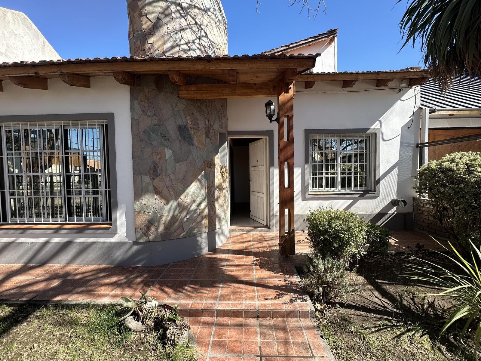 Casa en El Manzanar Cipolletti - 1