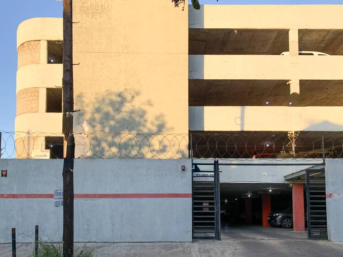 VENTA COCHERAS QUILMES CENTRO - 1