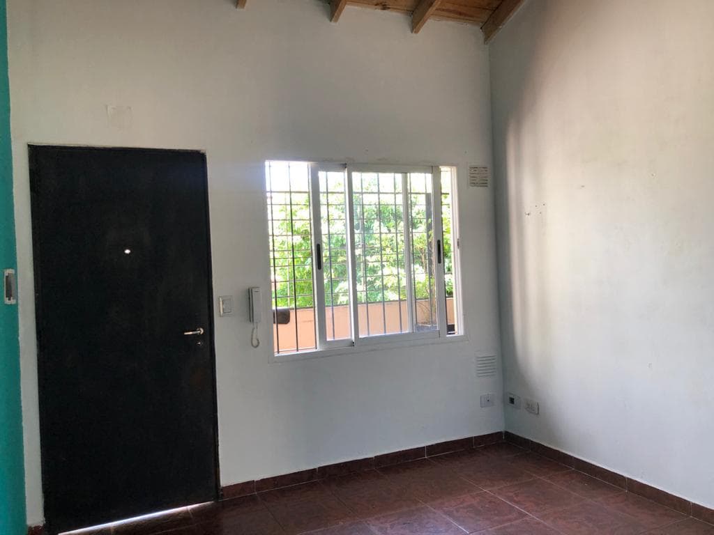 PH 2 amb con Patio! ALQUILER!! EN VILLA ADELINA - 2