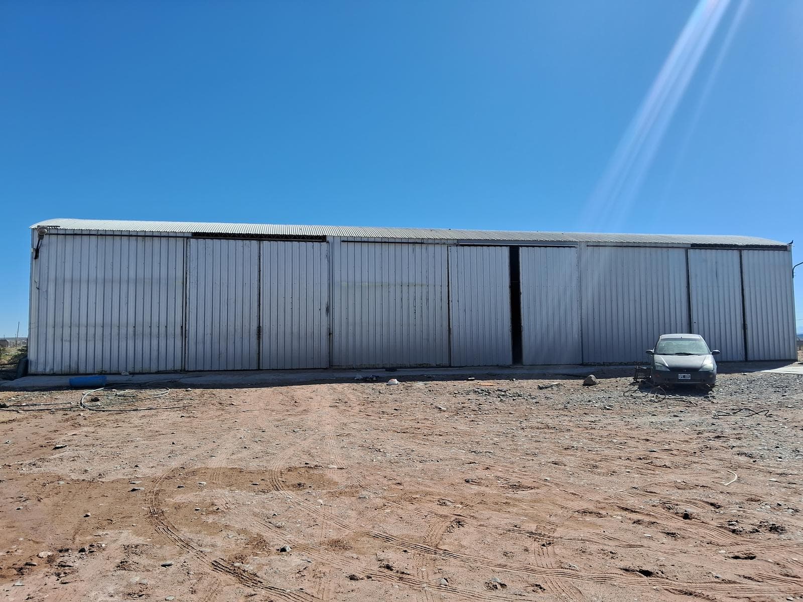 Alquiler de Lote de Una Hectárea con Galpón, Rincón de los Sauces, Neuquén - 1